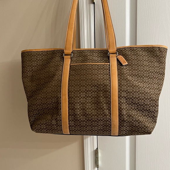 Coach Travel Bag - Picture 1 of 5
